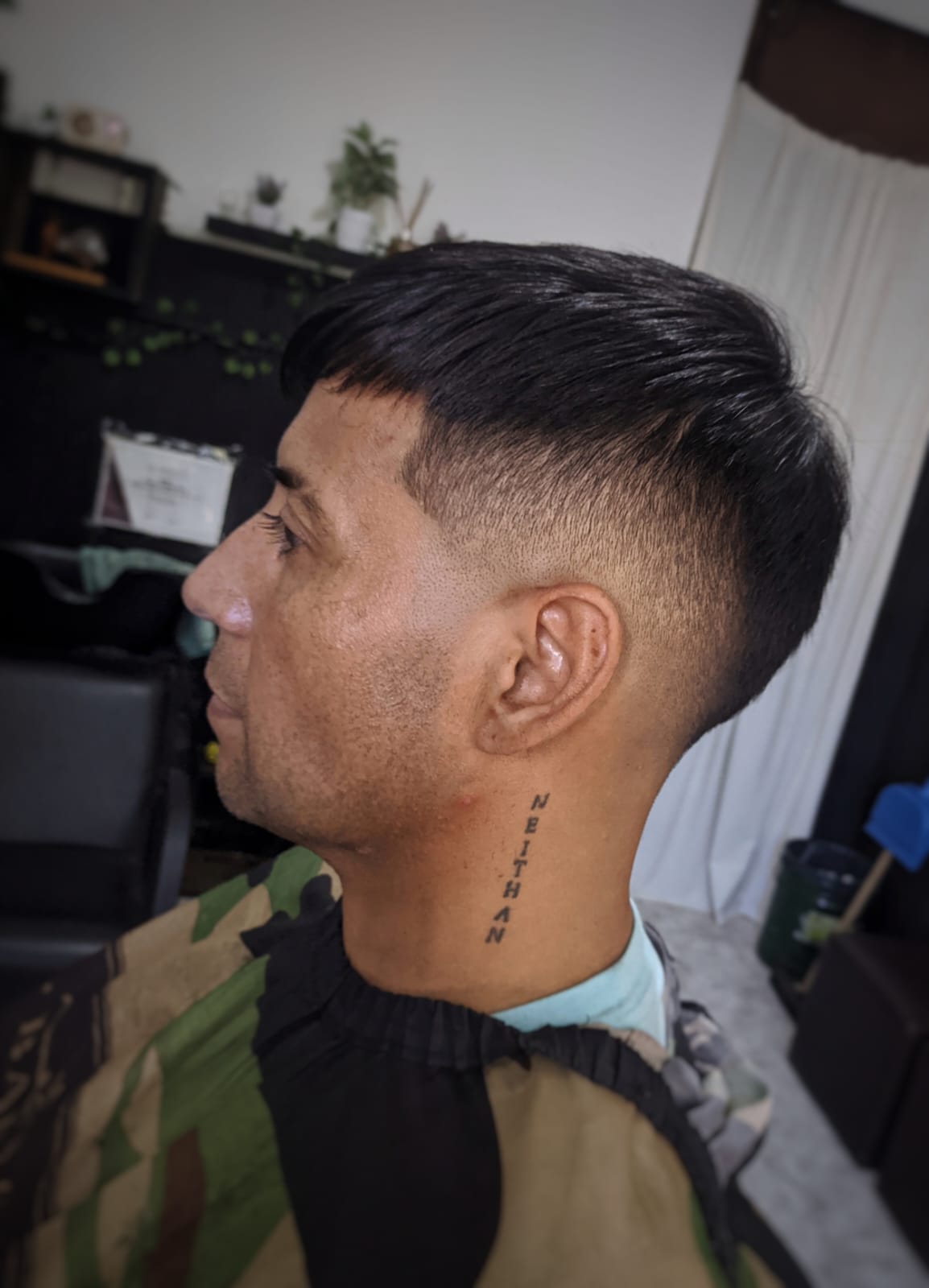 Corte texturizado con fade para hombre en LRB Studio